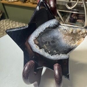 Black sardonyx star w/ druzy just a little banding